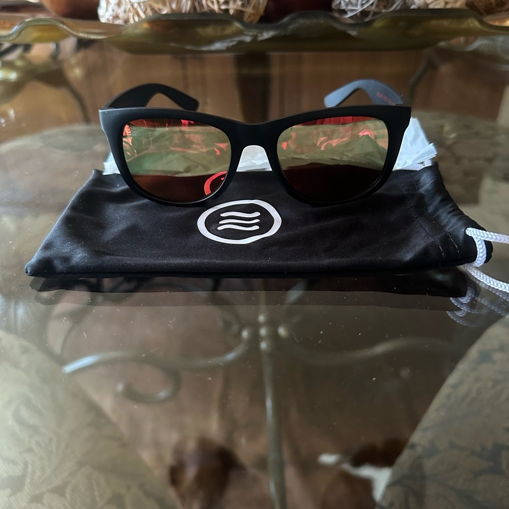 Brand new unisex glasses